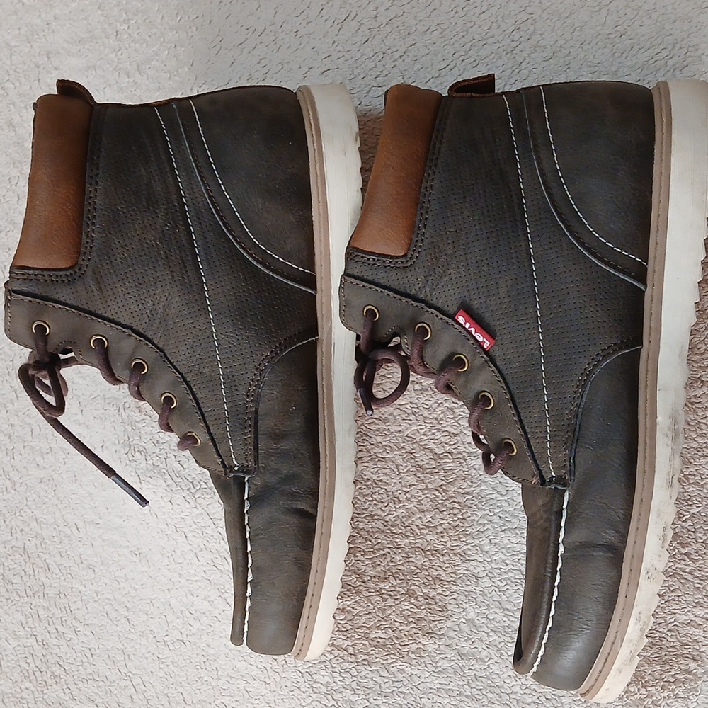 Pair of LEVIS Boots